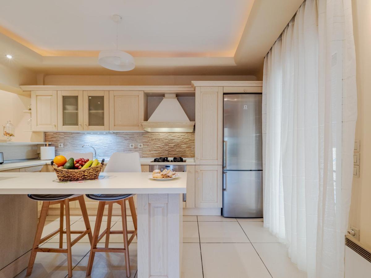 Análipsis Aura Elegant Apartment Near Garitsa Bay מראה חיצוני תמונה