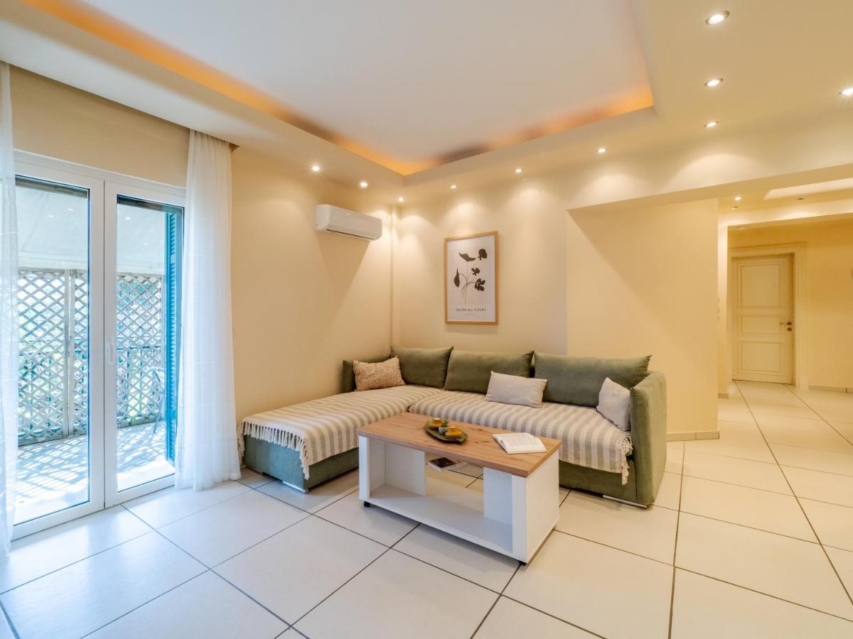 Análipsis Aura Elegant Apartment Near Garitsa Bay מראה חיצוני תמונה