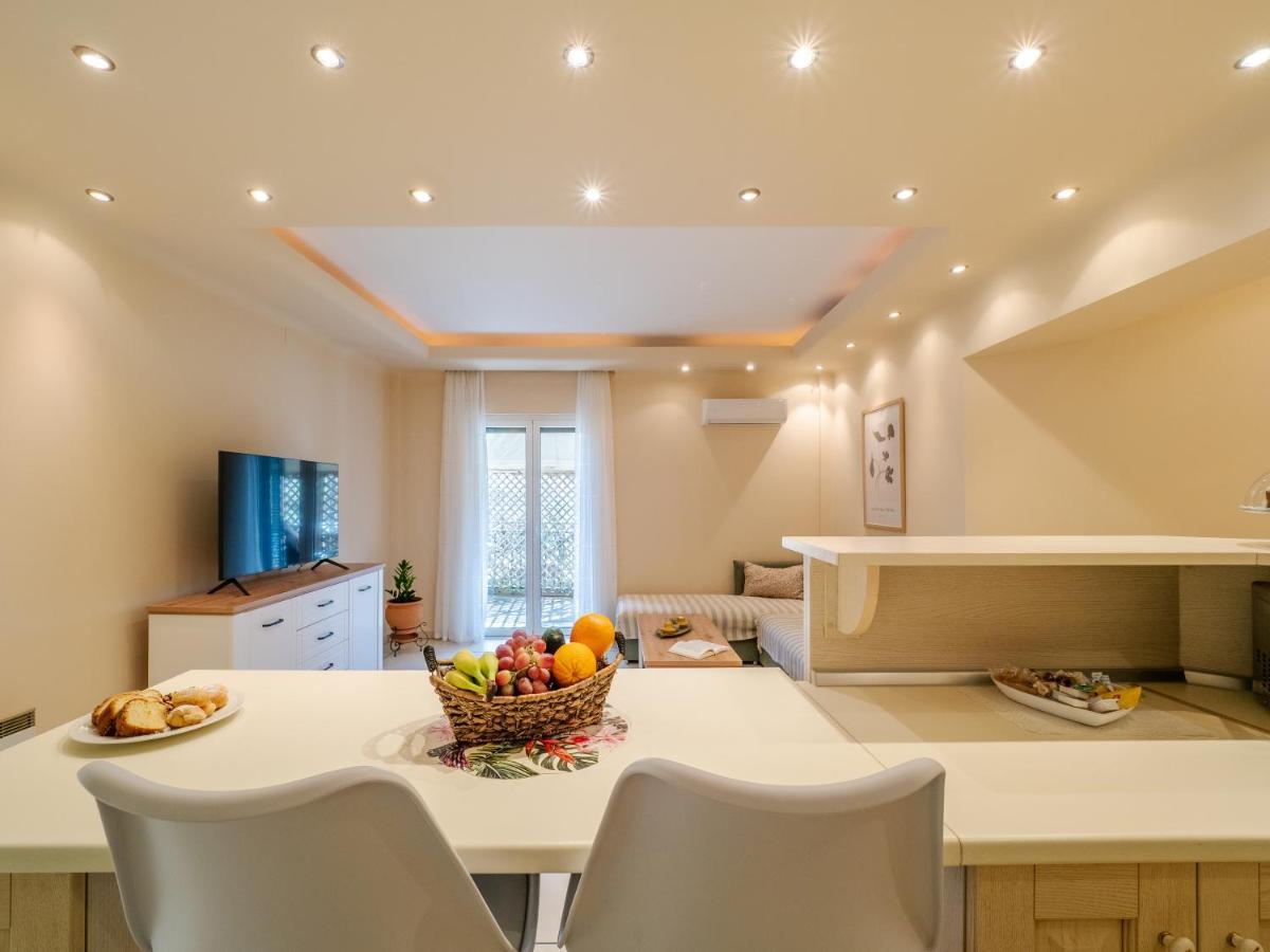 Análipsis Aura Elegant Apartment Near Garitsa Bay מראה חיצוני תמונה